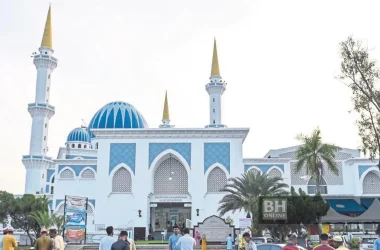 Fahami batas kebebasan agama bukan Islam dalam Perlembagaan