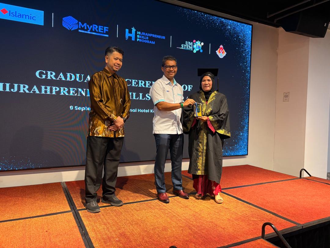 100 asnaf keluar kepompong miskin, mampu bayar zakat